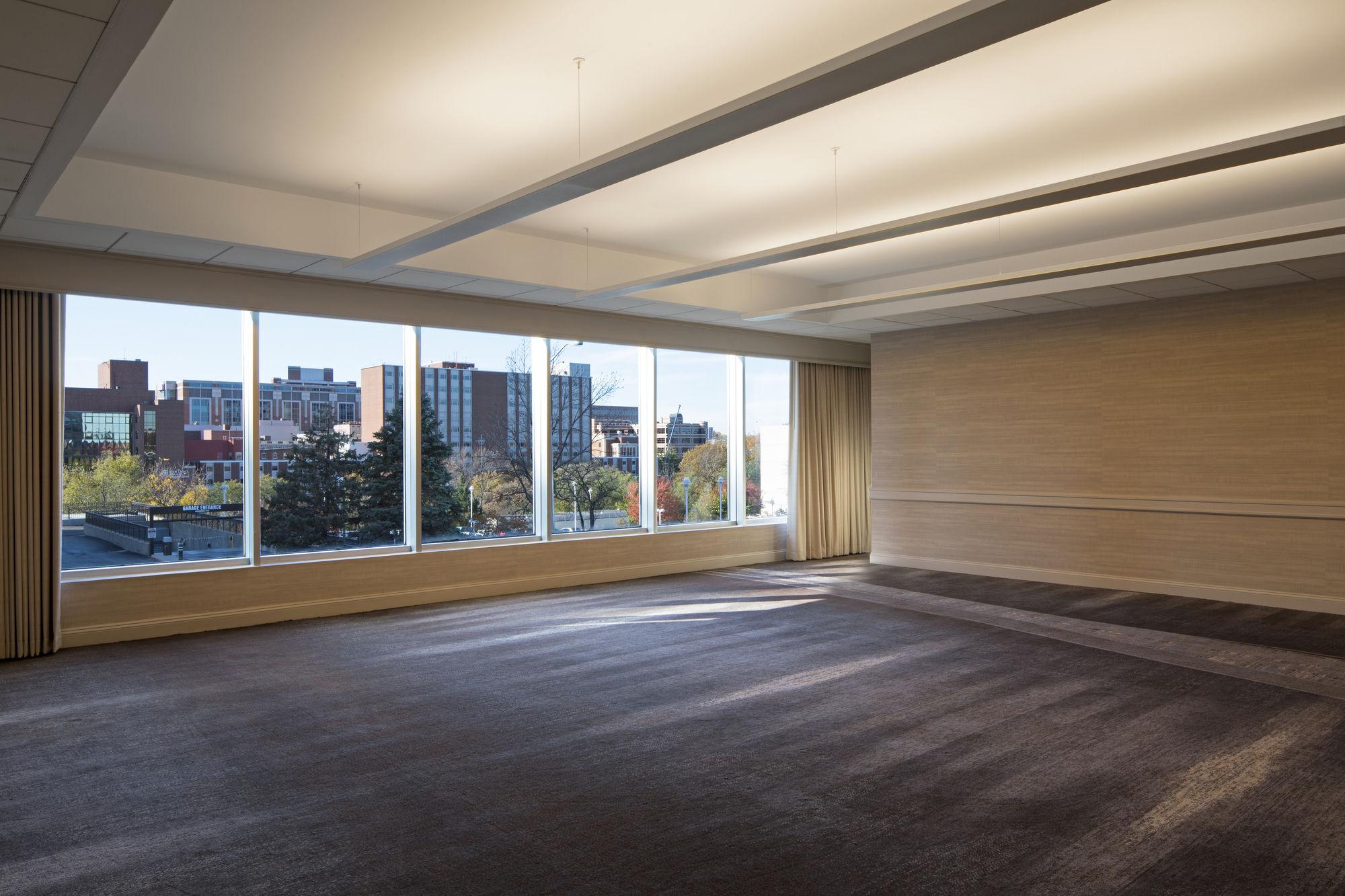 Kansas City Marriott Country Club Plaza Экстерьер фото
